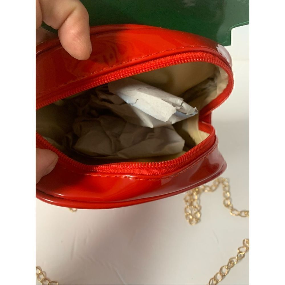 Strawberry Design chain crossbody bag - Picture 6 of 7
